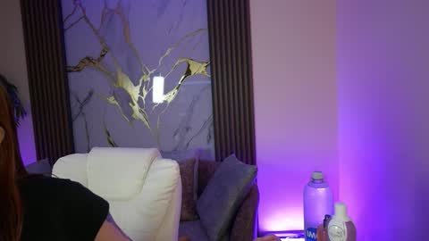 Snapshot of annybuny chatting on October 10, 11:38 am Ana online show from October 10, 11:38 am