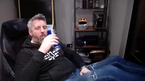 anonymousblokeuk online show from December 7, 11:18 pm