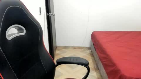 Kevin online show from February 12, 2:03 am