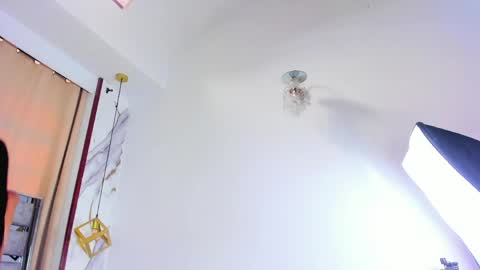 antonella_and_thiago_ online show from May 23, 1:40 pm