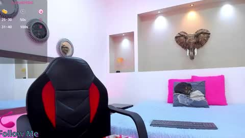 Antonella online show from February 7, 12:30 pm