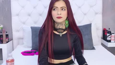 AntonellaEscudero online show from May 8, 4:40 am