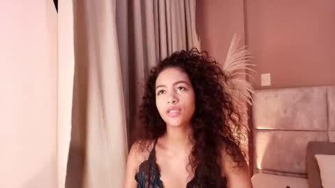 AntonellaHall  online show from March 4, 6:49 pm