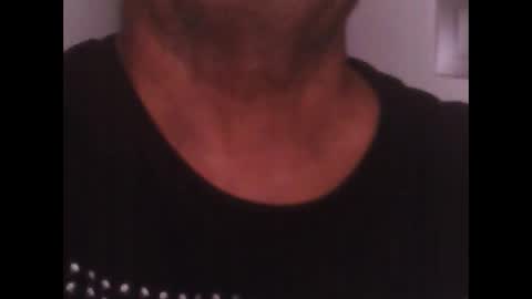 Snapshot of antonioxx454 chatting on October 11, 6:55 pm AntonioyJesy online show from October 11, 6:55 pm