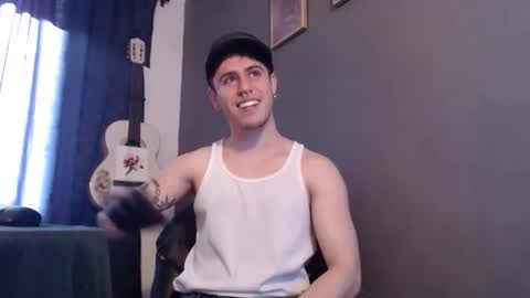 antonnello_ online show from January 10, 4:12 pm