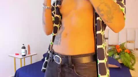antony_d_ossa online show from June 26, 8:36 pm