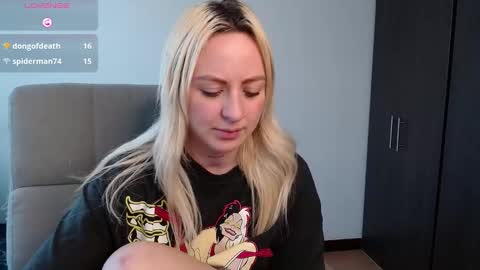 Antonia online show from December 11, 9:34 pm