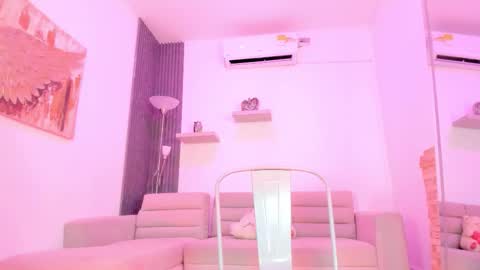 Ana online show from November 22, 9:45 pm