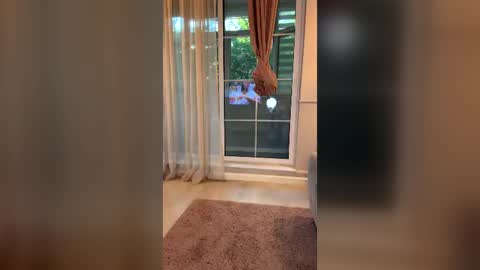 Anya online show from June 21, 4:02 pm