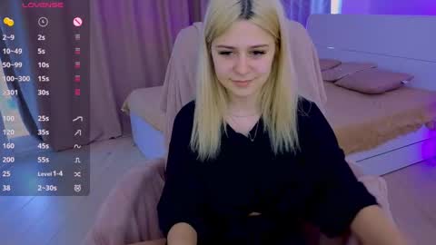 ApheliaStar online show from April 4, 3:41 pm