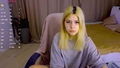 ApheliaStar online show from February 1, 4:04 pm