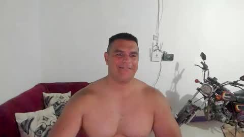 follow me   here you find me online show from January 16, 3:32 pm