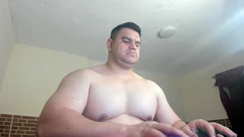 Snapshot of apholov chatting on September 18, 5:17 pm follow me   here you find me online show from September 18, 5:17 pm