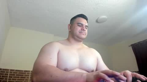Snapshot of apholov chatting on September 15, 8:16 am follow me   here you find me online show from September 15, 8:16 am