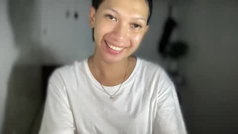 Snapshot of aphr0dite_x chatting on October 16, 10:04 am Roman Goddess online show from October 16, 10:04 am