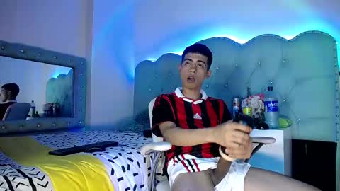 Apolo Richards online show from February 21, 8:23 pm