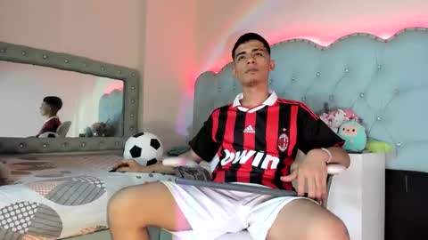 Apolo Richards online show from February 13, 7:50 pm