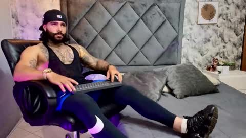 Apolo online show from October 6, 10:16 pm