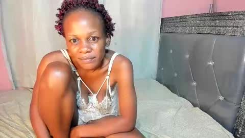 apple2561 online show from March 1, 9:35 am