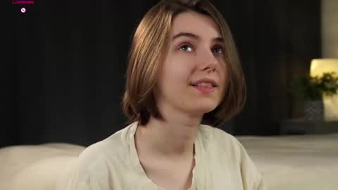 Meghan online show from March 6, 1:43 pm