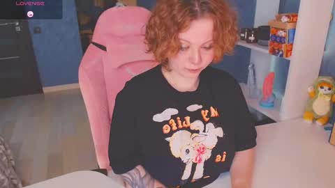 Snapshot of april_hentaigirl chatting on October 19, 7:57 am    my special content  online show from October 19, 7:57 am