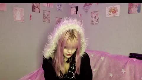 Alice D online show from June 14, 7:49 pm