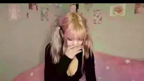Alice D online show from June 19, 8:59 pm