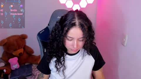 aqua emilly online show from April 8, 12:24 am