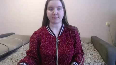 Josefin online show from April 3, 10:00 am