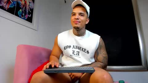 Snapshot of aquiles_elpapi chatting on September 29, 6:34 am AquilesElpapi online show from September 29, 6:34 am