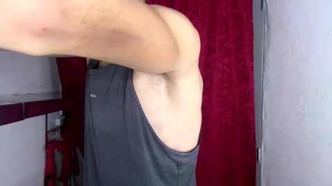 Snapshot of aquilesmade chatting on October 12, 7:38 pm Aquilesmade online show from October 12, 7:38 pm