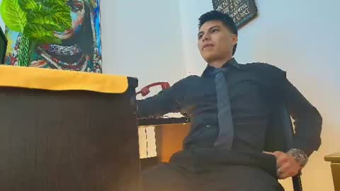 aquilestaylor online show from July 3, 12:21 pm