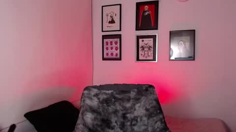 Snapshot of arabella_stone chatting on October 5, 1:03 am Arabella online show from October 5, 1:03 am