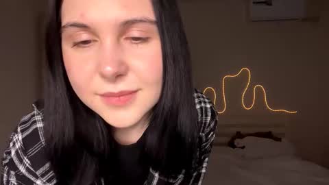 Emi online show from March 8, 4:00 pm