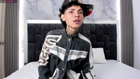 Arceluz  online show from February 7, 7:06 pm