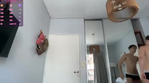 Archie online show from April 19, 3:24 pm