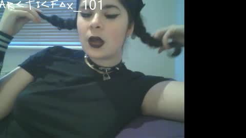 Daisy online show from March 19, 5:29 pm