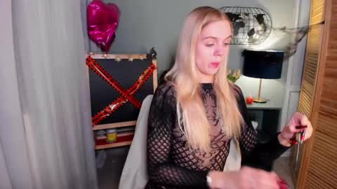 aria69stars online show from October 26, 3:44 pm