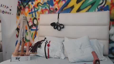 aria online show from October 17, 3:05 pm