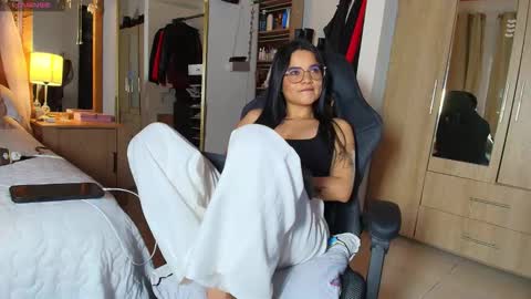 aria_sweet21 online show from April 18, 10:54 pm