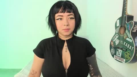 Aria and Orien online show from February 17, 5:12 pm