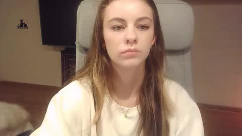 AriaCreazy online show from October 20, 8:47 pm