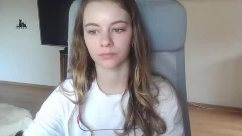 AriaCreazy online show from October 13, 7:21 am