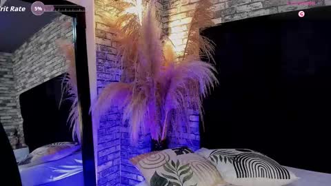 -  -. .- Ariadna -. .-  - online show from November 11, 1:24 pm