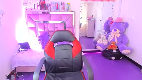 ariadnacappelletty online show from February 17, 4:17 pm