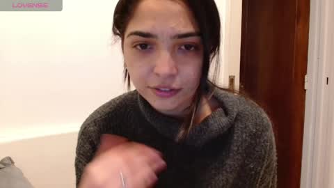 ariagal online show from April 27, 5:10 pm