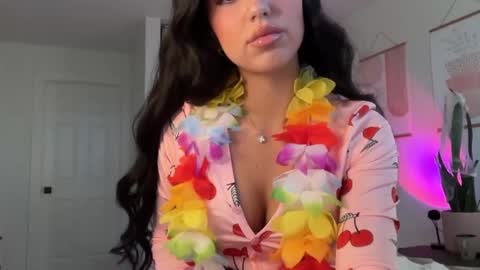 Aria  online show from October 23, 3:24 pm