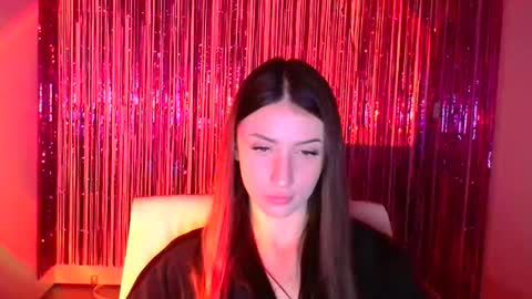 Snapshot of ariana_muur chatting on September 26, 5:37 am Ariana online show from September 26, 5:37 am