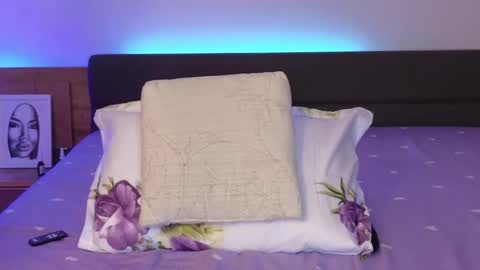 Ariana online show from March 1, 9:26 pm