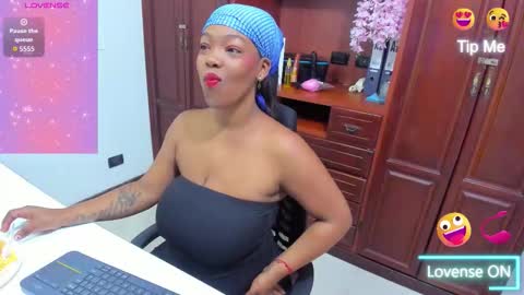 Andrea online show from November 17, 1:35 pm